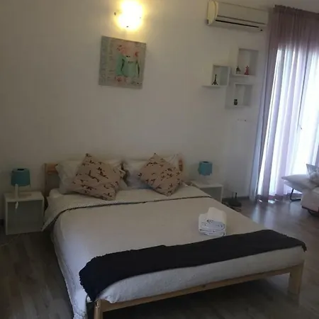 Al Centro Di *